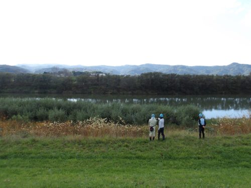 河床材料調査 作業状況